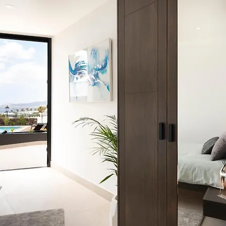 Estelinas - Luxurious 5 Bedroom - Stunning Sea Views - Jacuzzi Puerto del Carmen