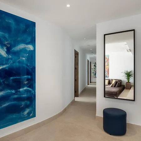 Estelinas - Luxurious 5 Bedroom - Stunning Sea Views - Jacuzzi Puerto del Carmen (Lanzarote)