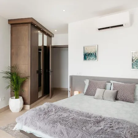 Estelinas - Luxurious 5 Bedroom - Stunning Sea Views - Jacuzzi Villa Puerto del Carmen