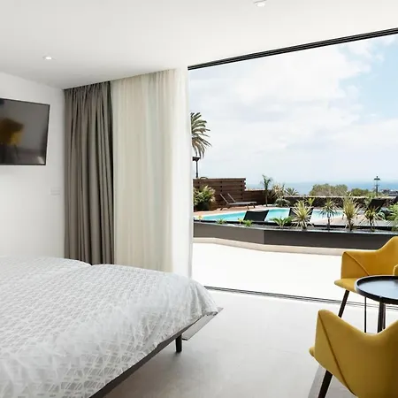 Estelinas - Luxurious 5 Bedroom - Stunning Sea Views - Jacuzzi