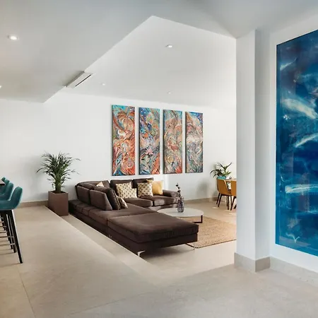 Estelinas - Luxurious 5 Bedroom - Stunning Sea Views - Jacuzzi Villa *